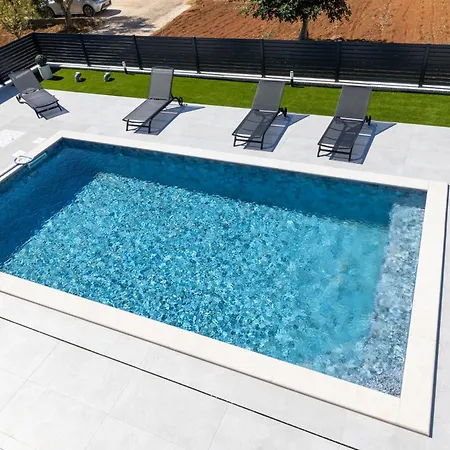 Villa Josip Sukosan